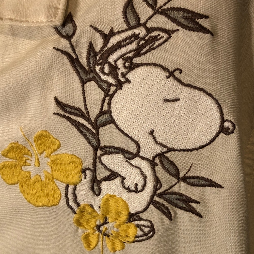 Peanuts Cream and Yellow Floral Button Down Shirt - Picture 7 of 14